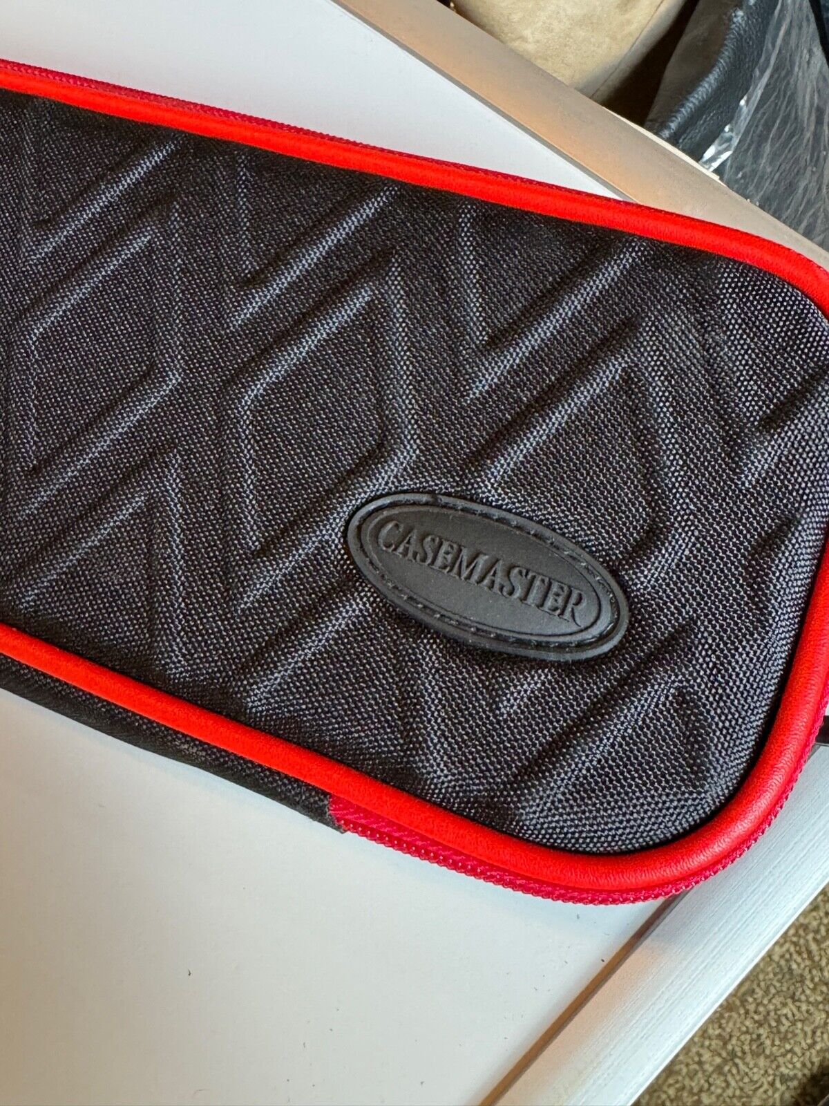CASEMASTER PARALLAX CUE CASE RED W/ COMPARTMT. NEW PADDED SHIPS FREE BEST PRICE