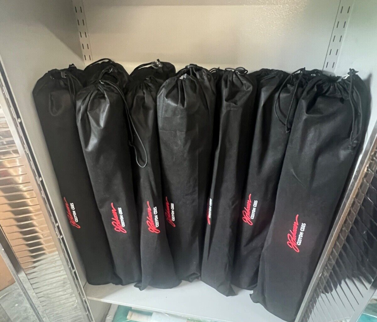 PECHAUER 2X2 HARD CASE 2 SETS JP’S & 34" WITH 30” ROGUE SHAFT AND PL29 BUTT