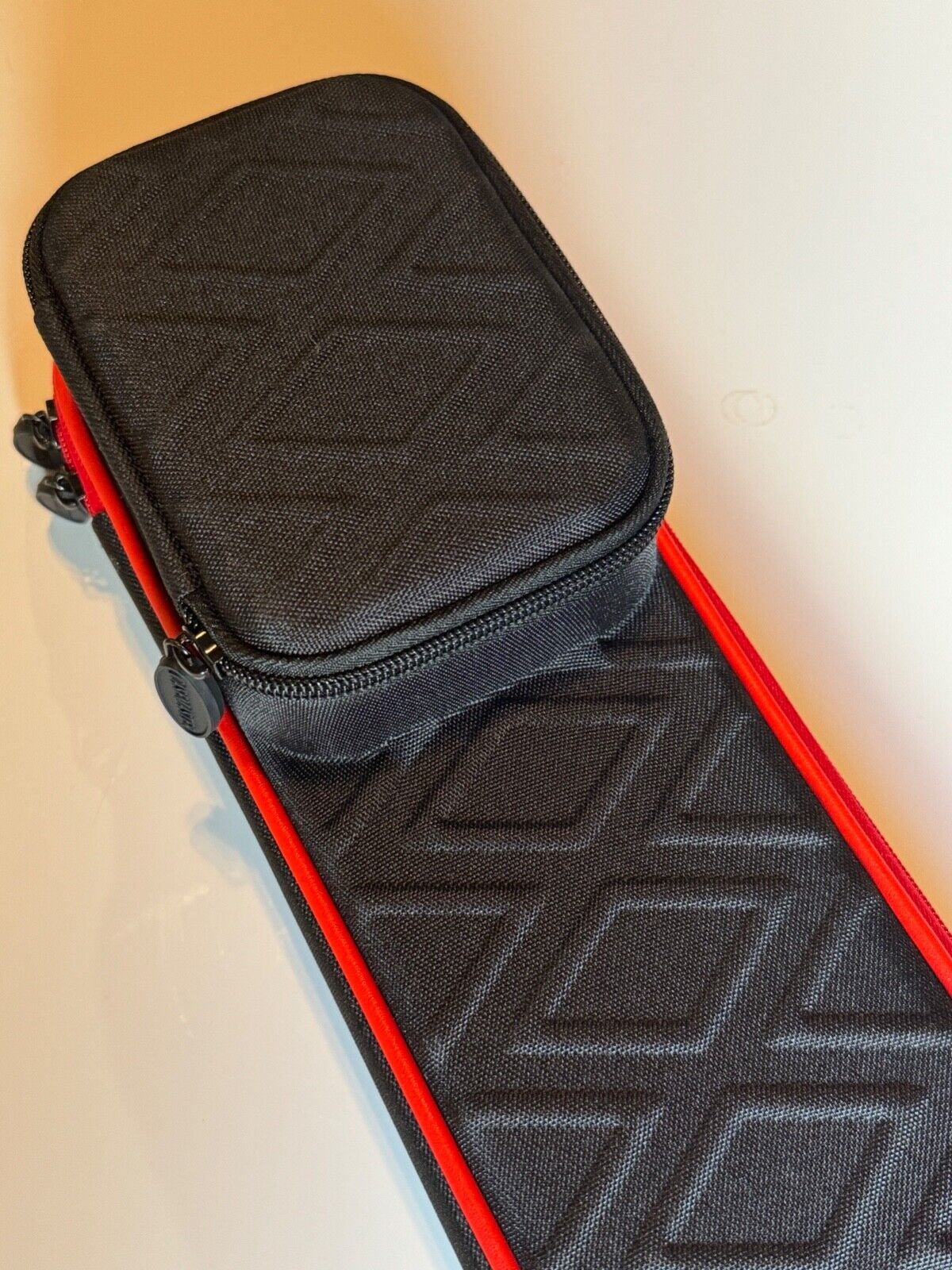 CASEMASTER PARALLAX CUE CASE RED W/ COMPARTMT. NEW PADDED SHIPS FREE BEST PRICE