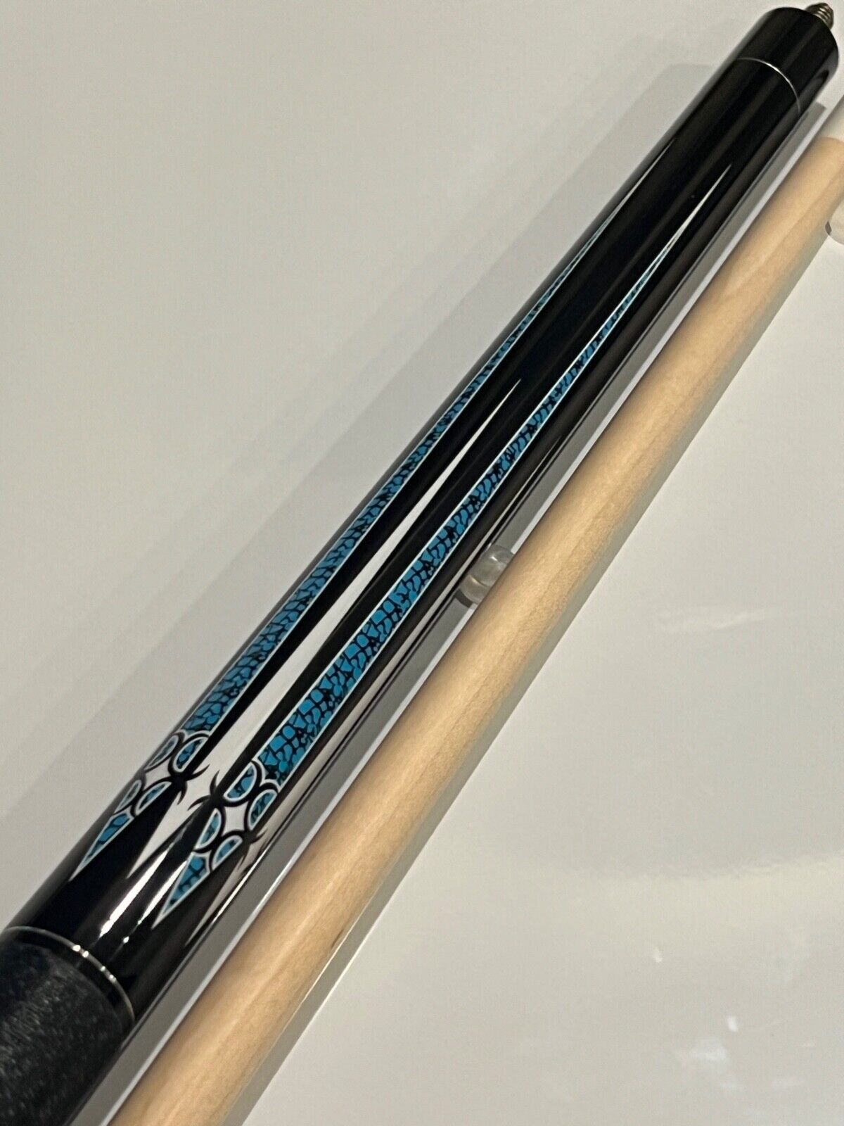 VALHALLA POOL CUE VA465 BY VIKING BRAND NEW FREE SHIPPING FREE CASE BEST VALUE