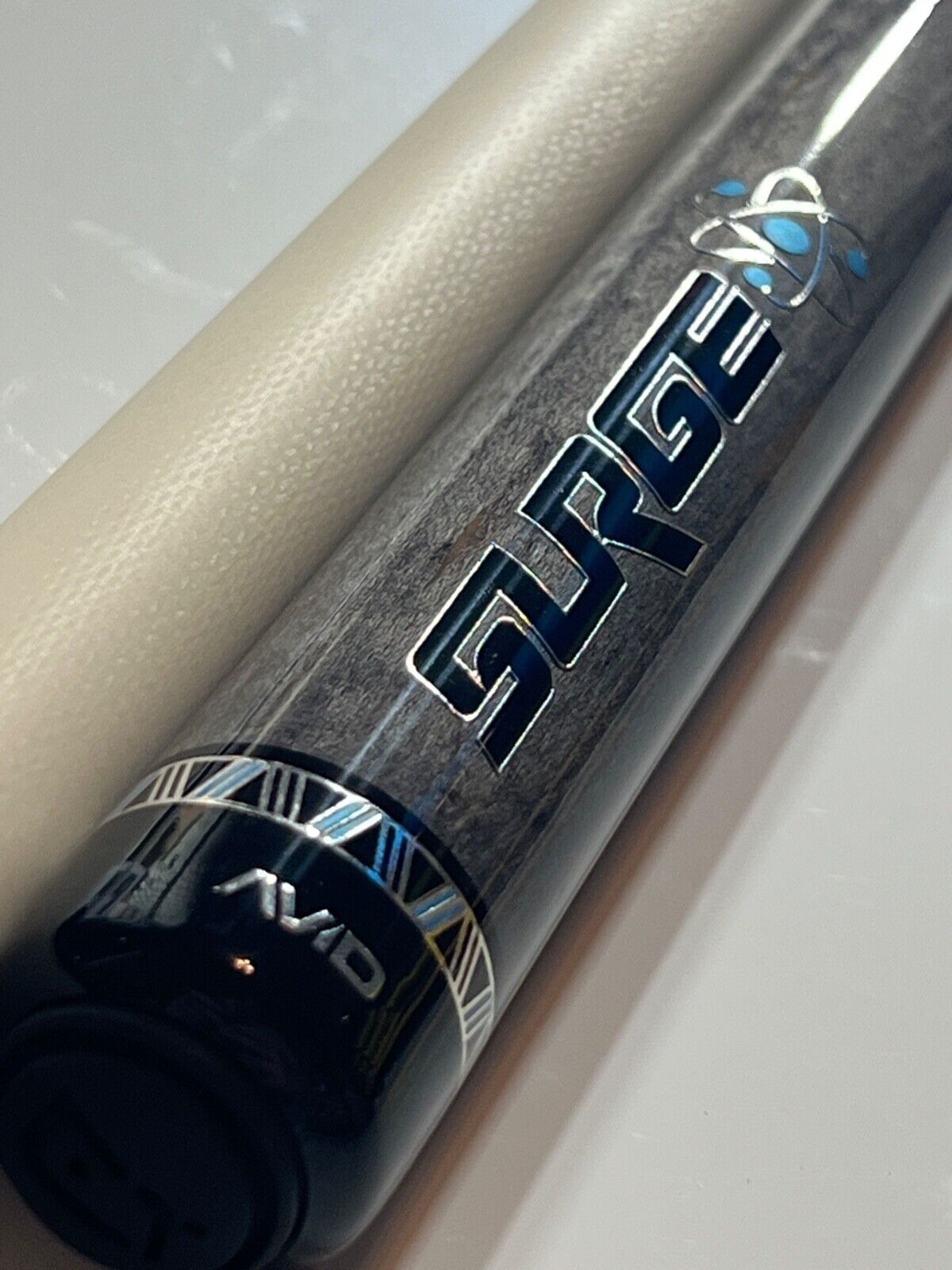 CUETEC AVID SURGE BREAK CUE GRAY STAIN BRAND NEW 95-331 NW SHIPS FREE