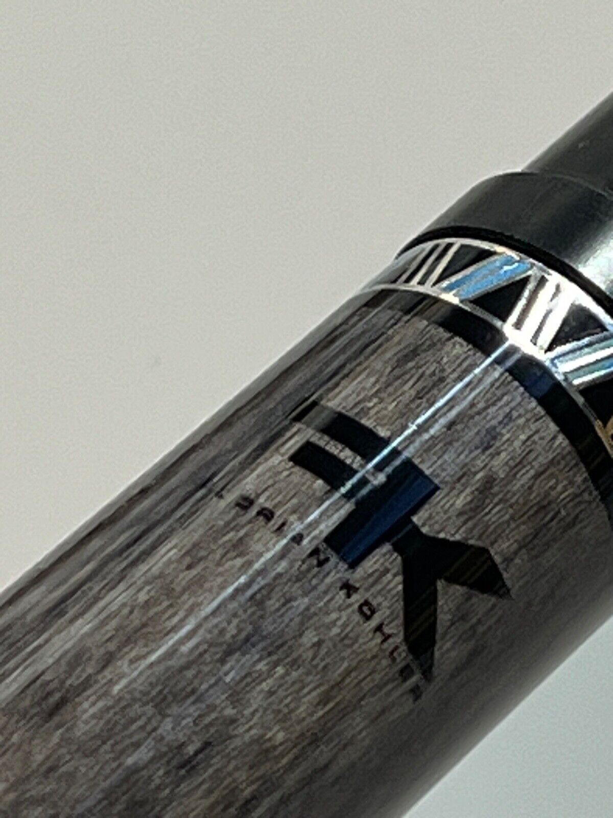 CUETEC AVID SURGE BREAK CUE GRAY STAIN BRAND NEW 95-331 NW SHIPS FREE