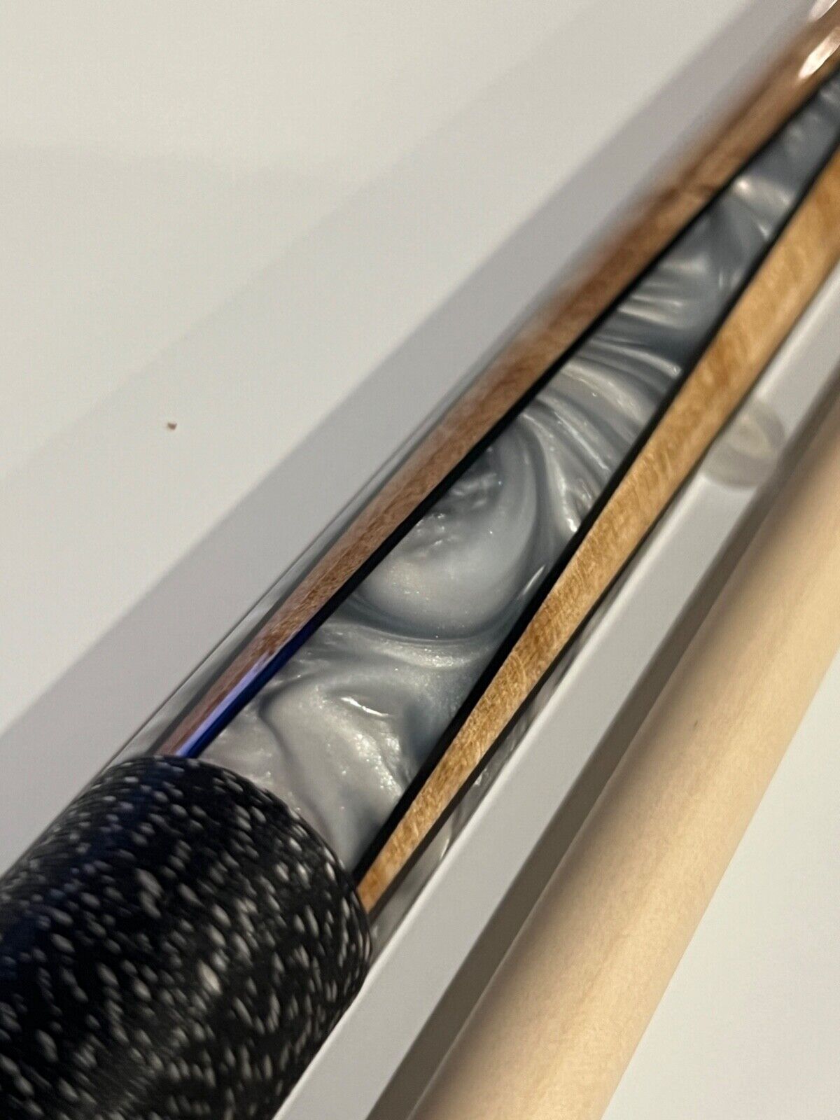 VIKING B4009 POOL CUE 13.00 MM VIKORE SHAFT NEW SHIPS FREE N FREE HARD CASE