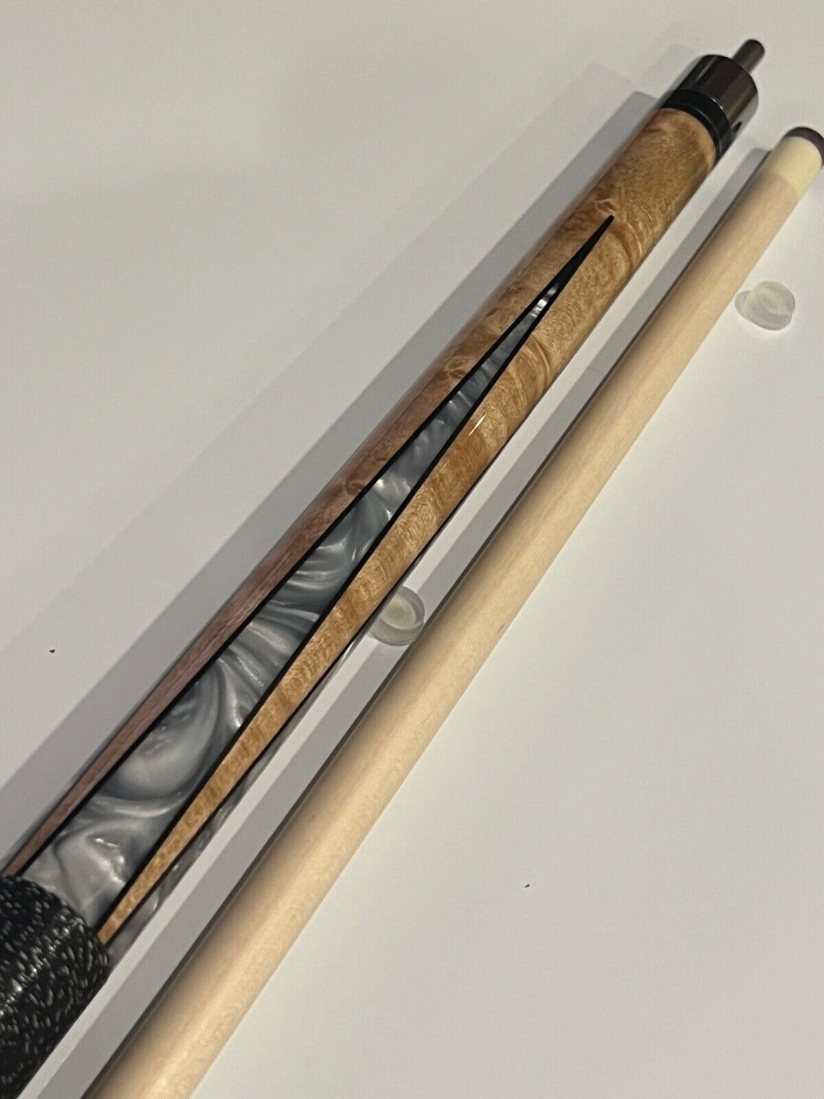 VIKING B4009 POOL CUE 13.00 MM VIKORE SHAFT NEW SHIPS FREE N FREE HARD CASE