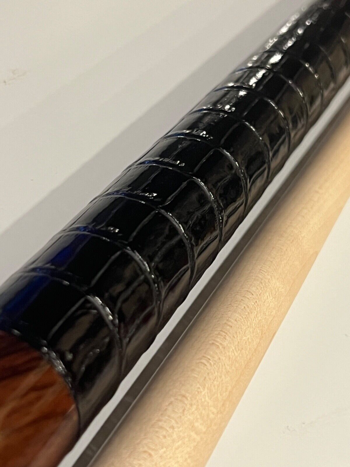 VIKING B3972 CUE LEATHER WRAP 12MM VIKORE SHAFT NEW SHIPS FREE N FREE HARD CASE