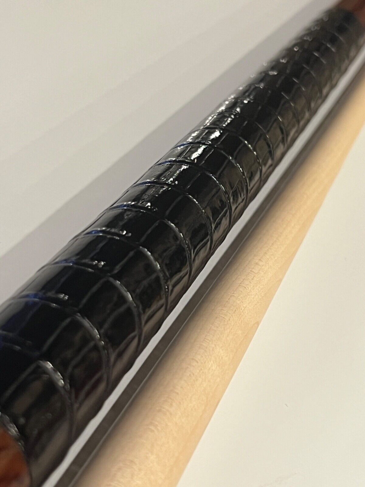 VIKING B3972 CUE LEATHER WRAP 12MM VIKORE SHAFT NEW SHIPS FREE N FREE HARD CASE