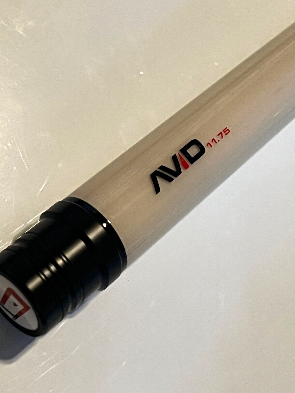 CUETEC AVID PROOF SERIES 11.75 MM POOL CUE 95-325 LEATHER BRAND NEW SHIPS FREE