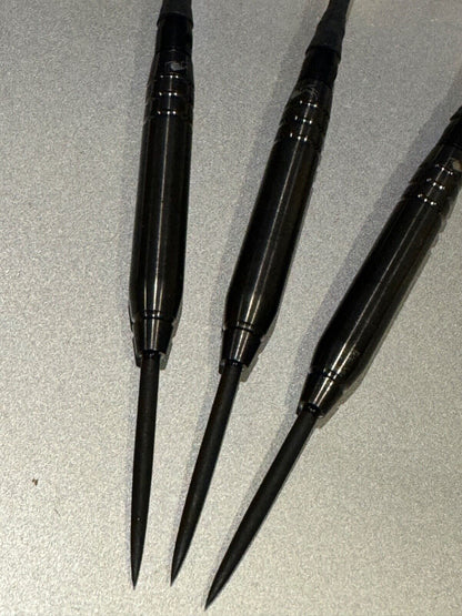 BLACK WIDOW 26 GRAM STEEL TIP DARTS SMOOTH BARREL SHIPS FREE FREE FLIGHTS