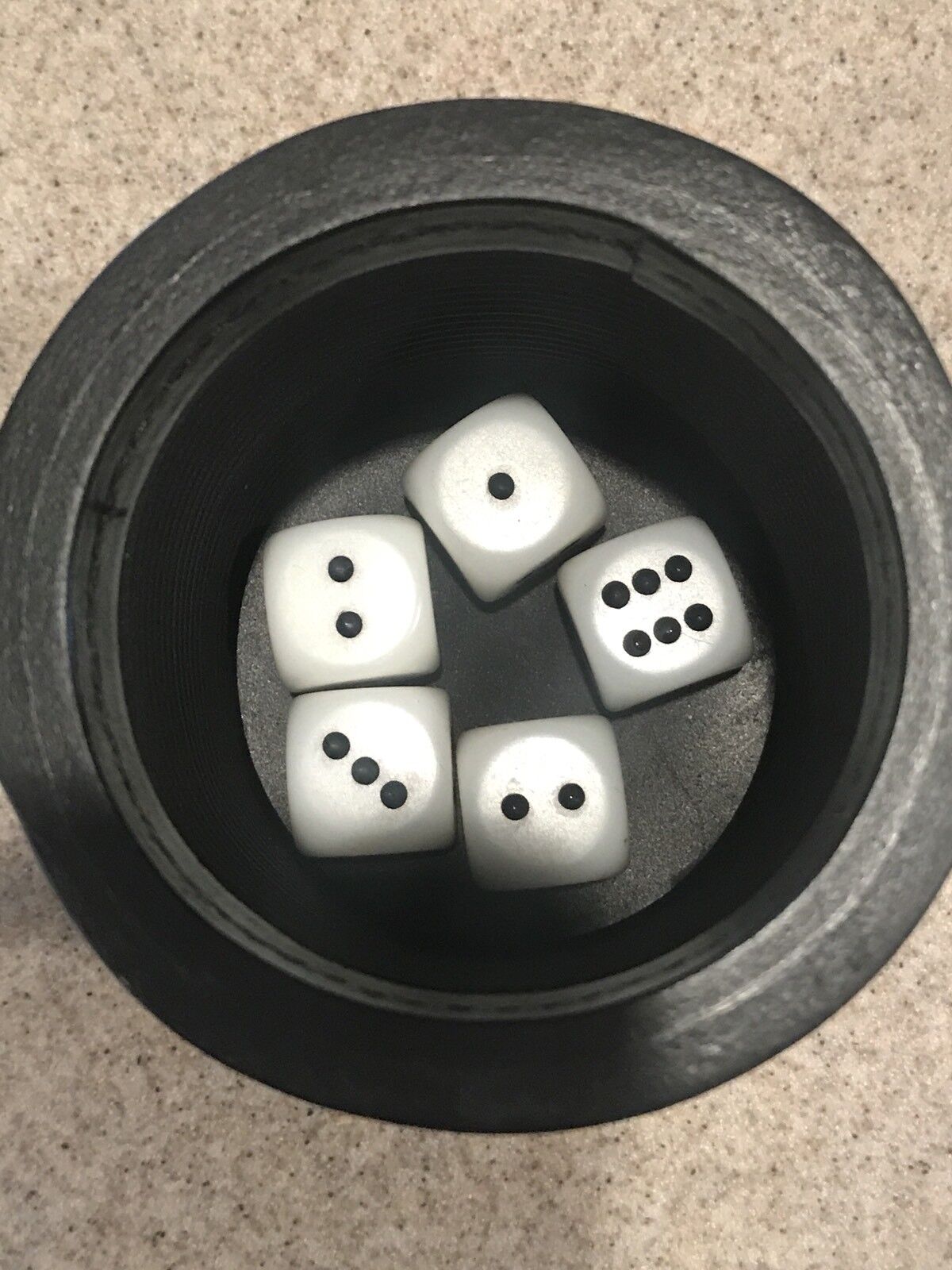 2 DICE CUP SIZES STANDARD AND JUMBO BOTH LEATHER HIGH END SHIPS FREE 5 FREE DICE