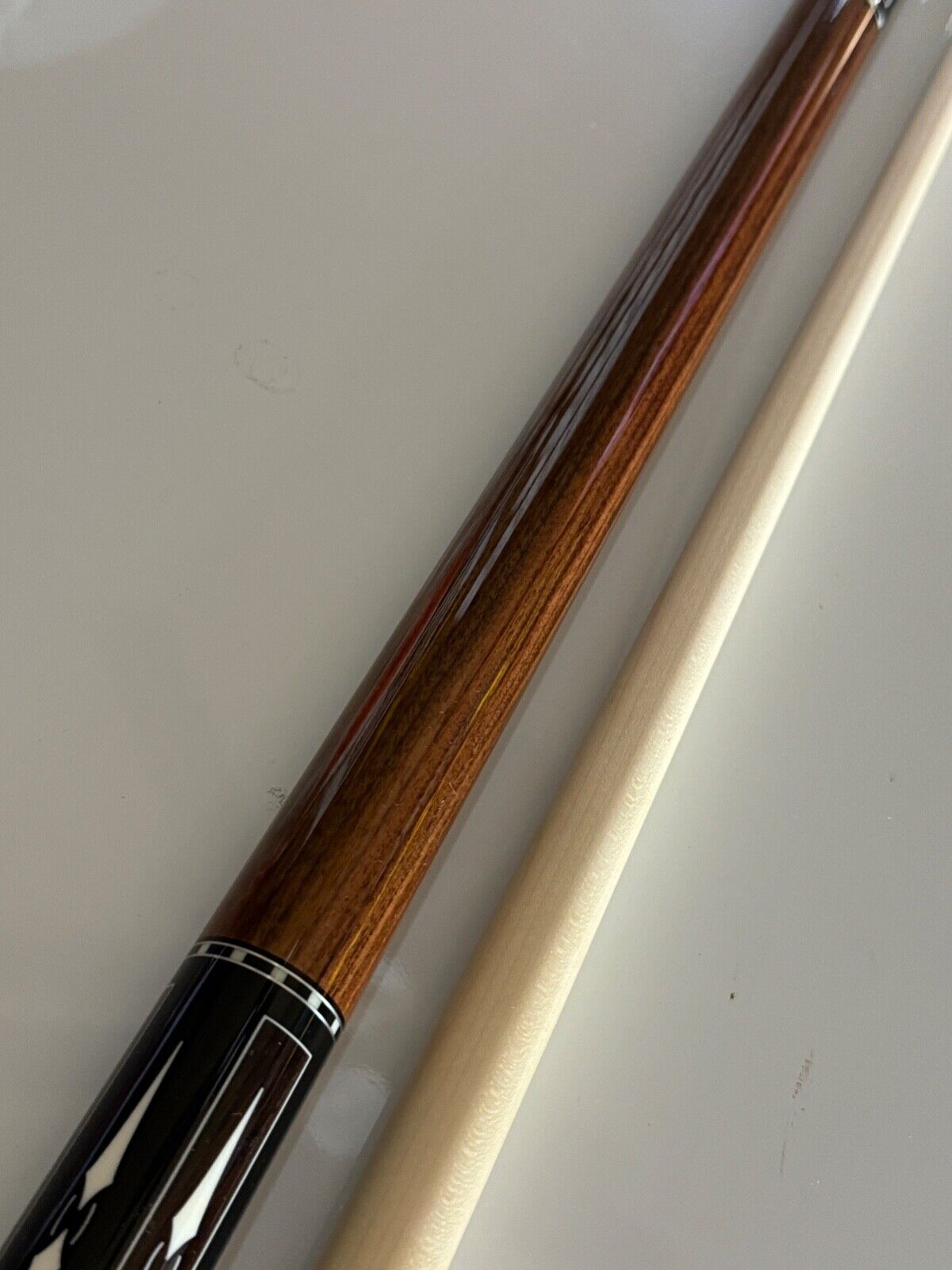 LUCASI LUX 70 CUSTOM CUE # 21/100 UNILOC  ONLY 100 MADE NEW SHIPS FREE FREE CASE