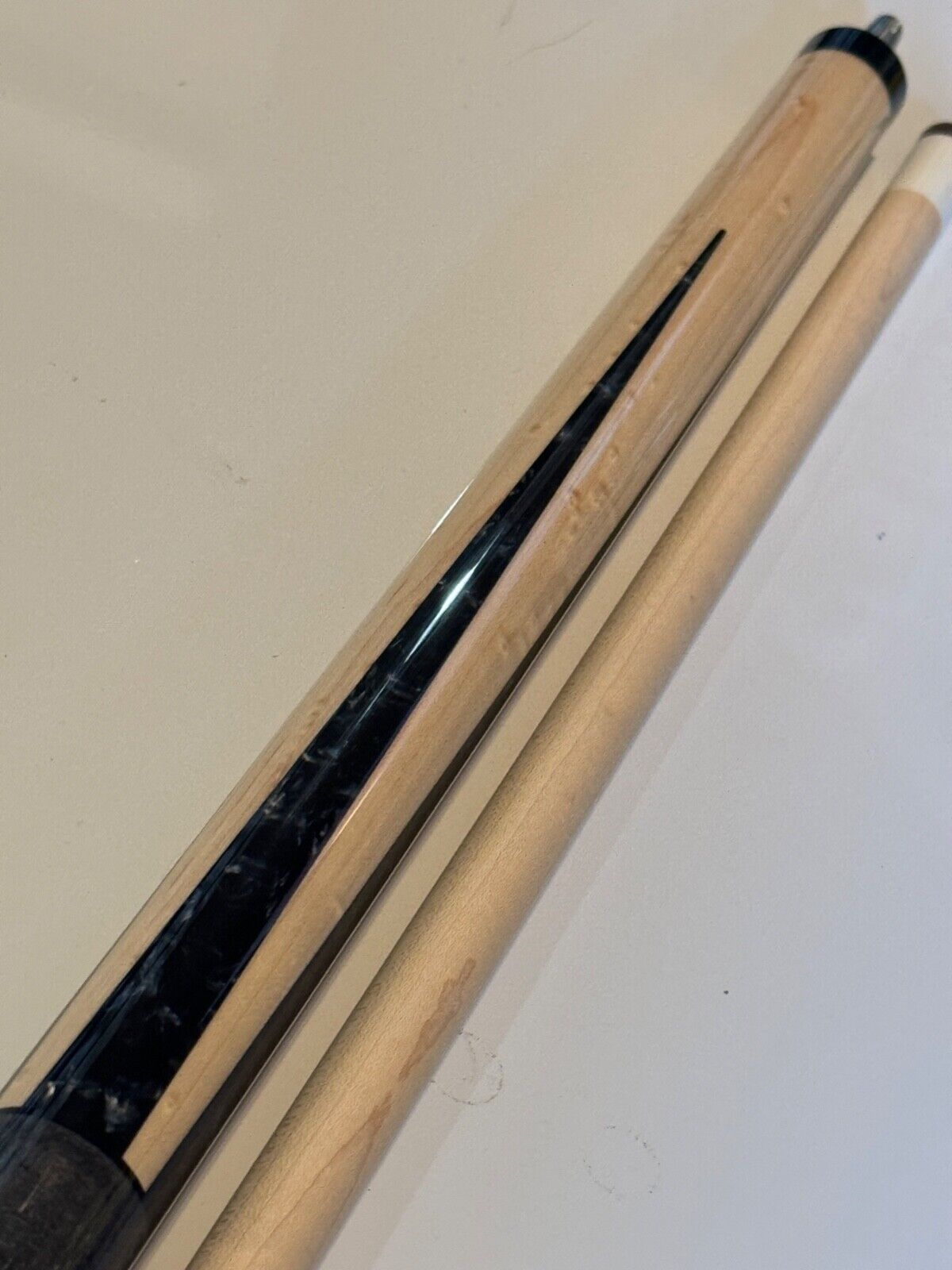 LUCASI LUX 48 CUSTOM CUE UNILOC 12.75MM LTD ONLY 200 MADE NEW FREE SHIPPING