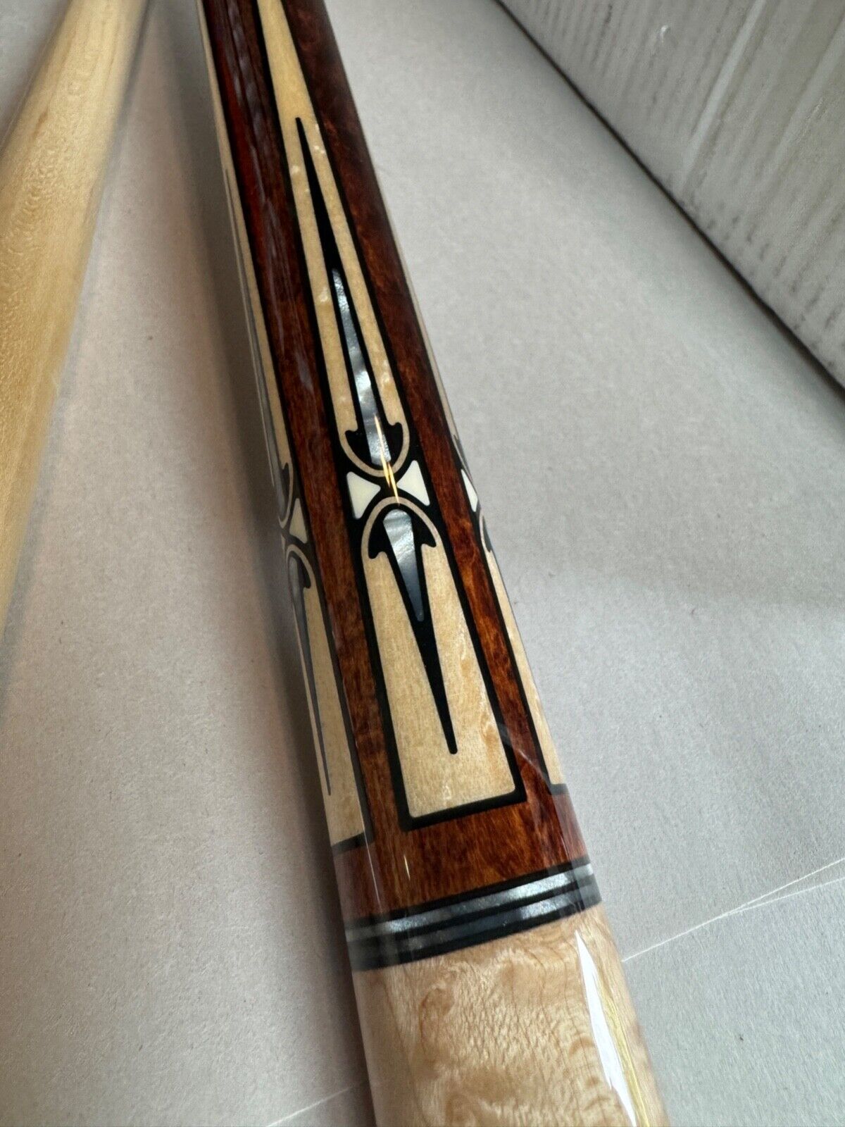 PECHAUER JP20 POOL CUE 12.75 MM DANISH STAIN NATURAL INLAY SHIPS FREE FREE CASE