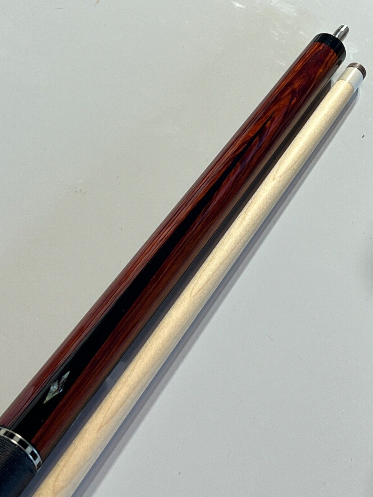 LUCASI LUX 62 CUSTOM CUE UNILOC LTD ONLY 150 MADE NEW FREE SHIPPING FREE CASE