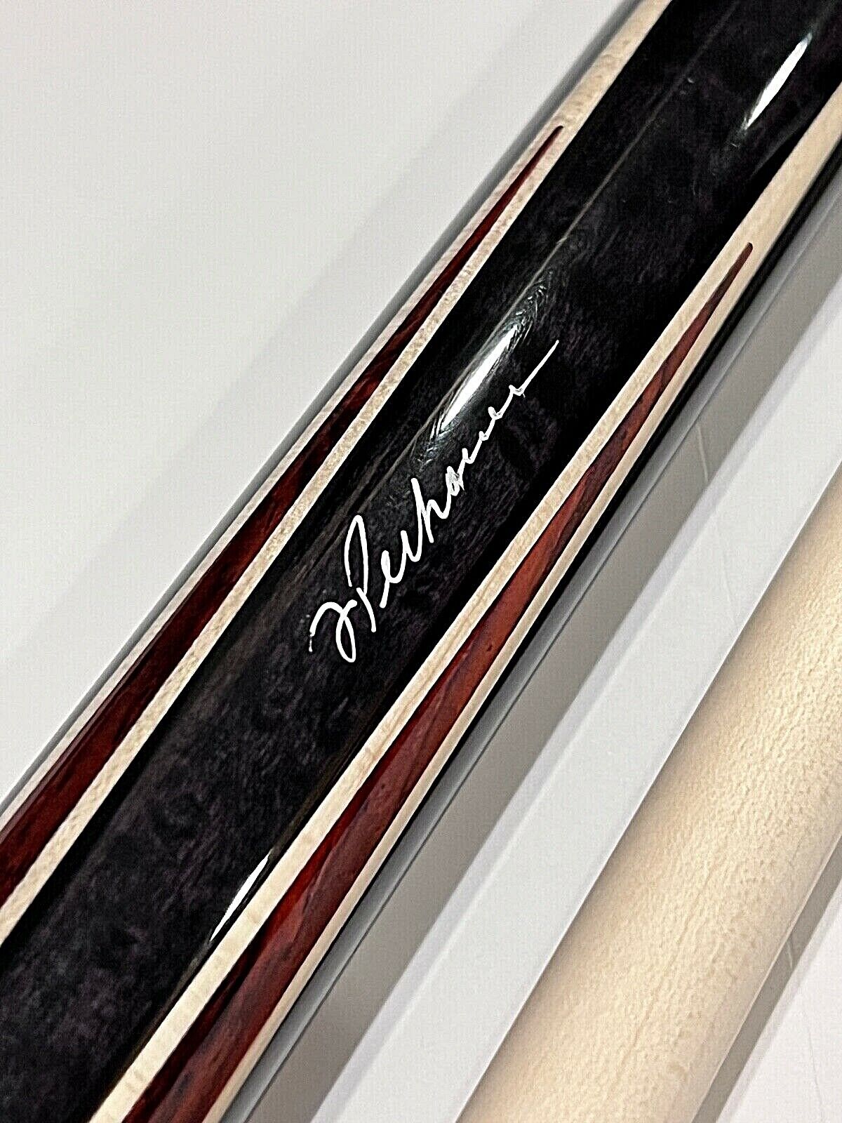 PECHAUER P08M CUSTOM CUE BRAND NEW GREAT PRICE FREE SHIPPING FREE HARD CASE