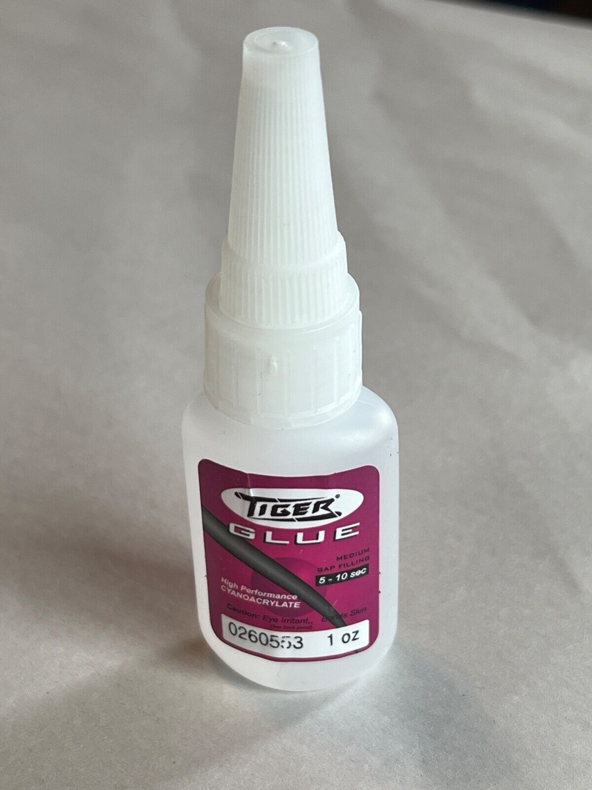 TIGER GLUE FOR TIPS 1 OZ BOTTLE BRAND NEW SHIPS FREE WORKS AWESOME