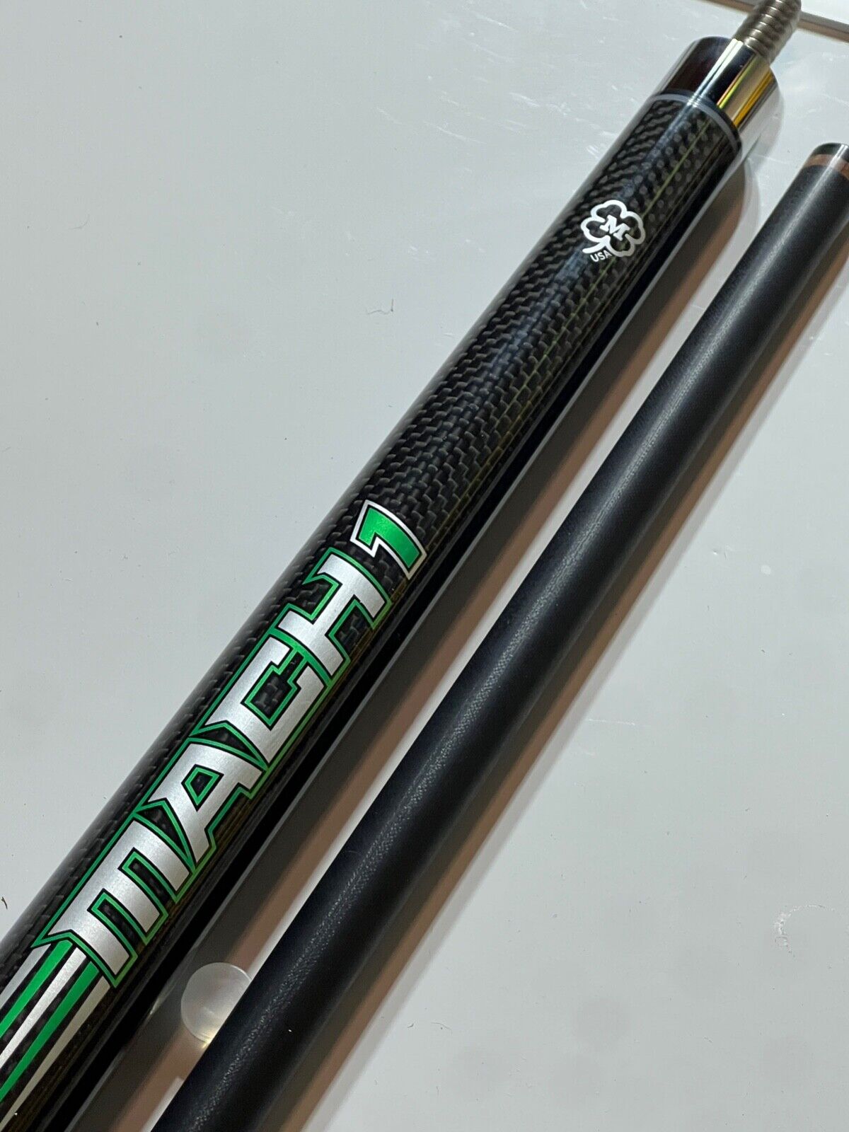 MCDERMOTT VANQUISH MACH 1 CARBON CUE DEFY 13MM SHAFT NEW FREE SHIPPING FREE CASE