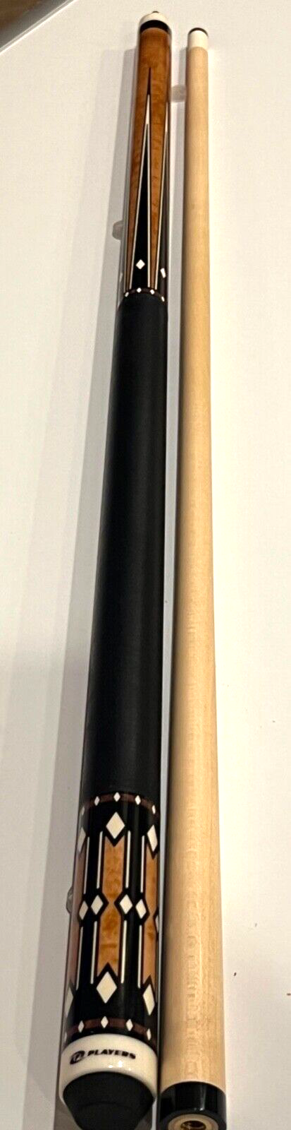 PLAYERS G4142 POOL CUE G-4142 BRAND NEW FREE SHIPPING FREE HARD CASE BEST DEAL