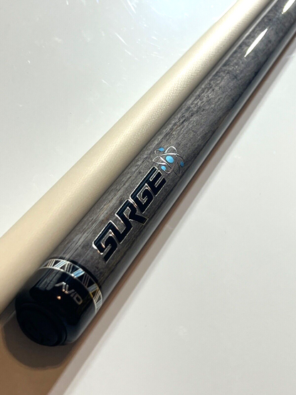 CUETEC AVID SURGE BREAK CUE GREY STAIN  BRAND NEW 95-332 NW  SHIPS FREE