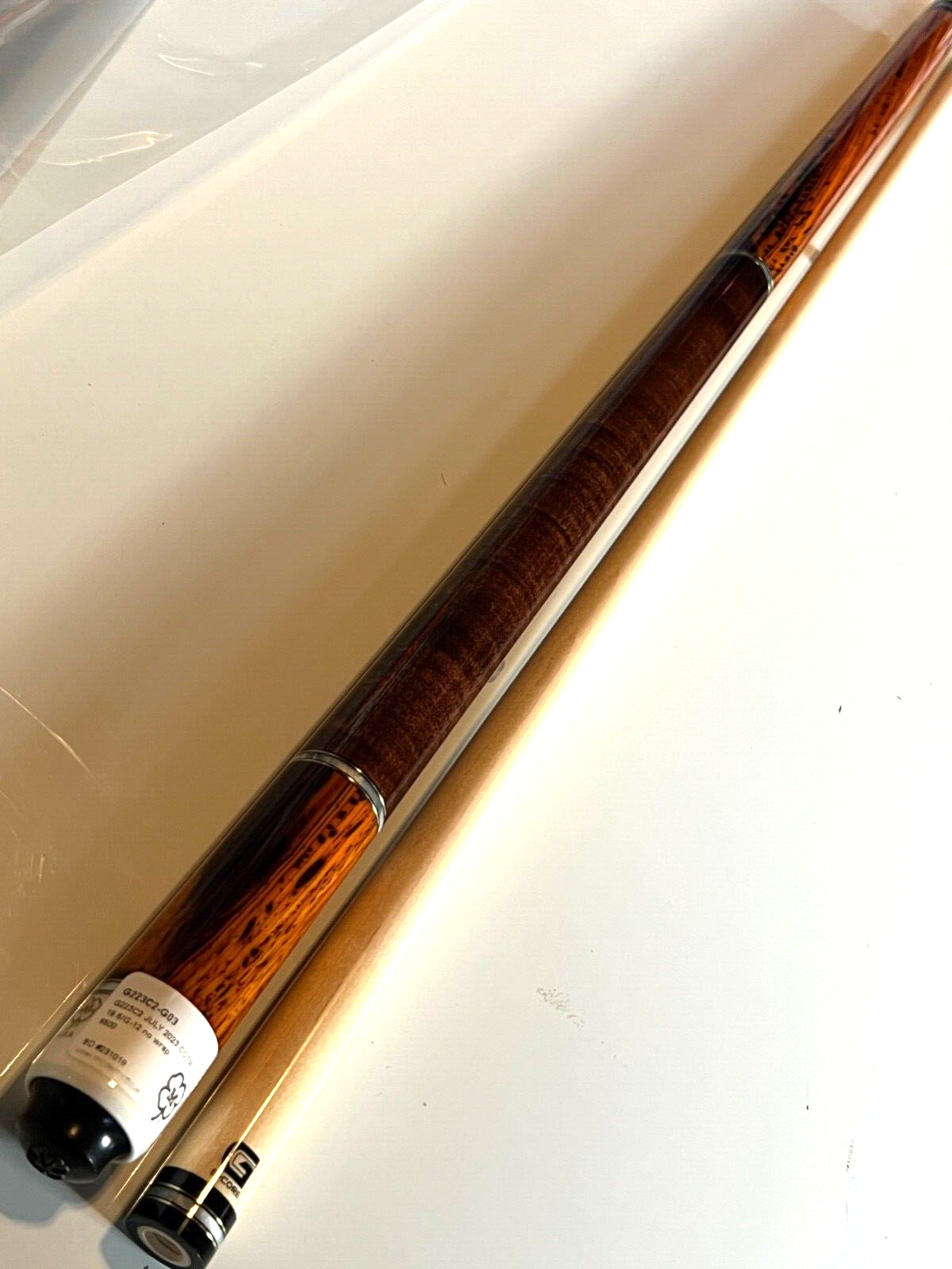 MCDERMOTT JULY CUE OF THE MONTH G223C2 WRAPLESS NEW FREE SHIPPING FREE CASE!