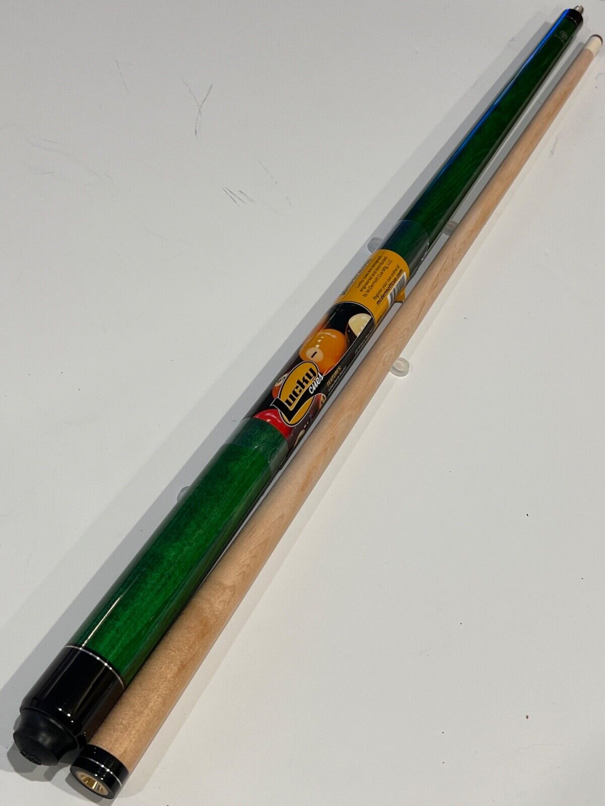 MCDERMOTT L3 LUCKY POOL CUE BRAND NEW 19 OZ 13MM TIP FREE SHIPPING FREE CASE