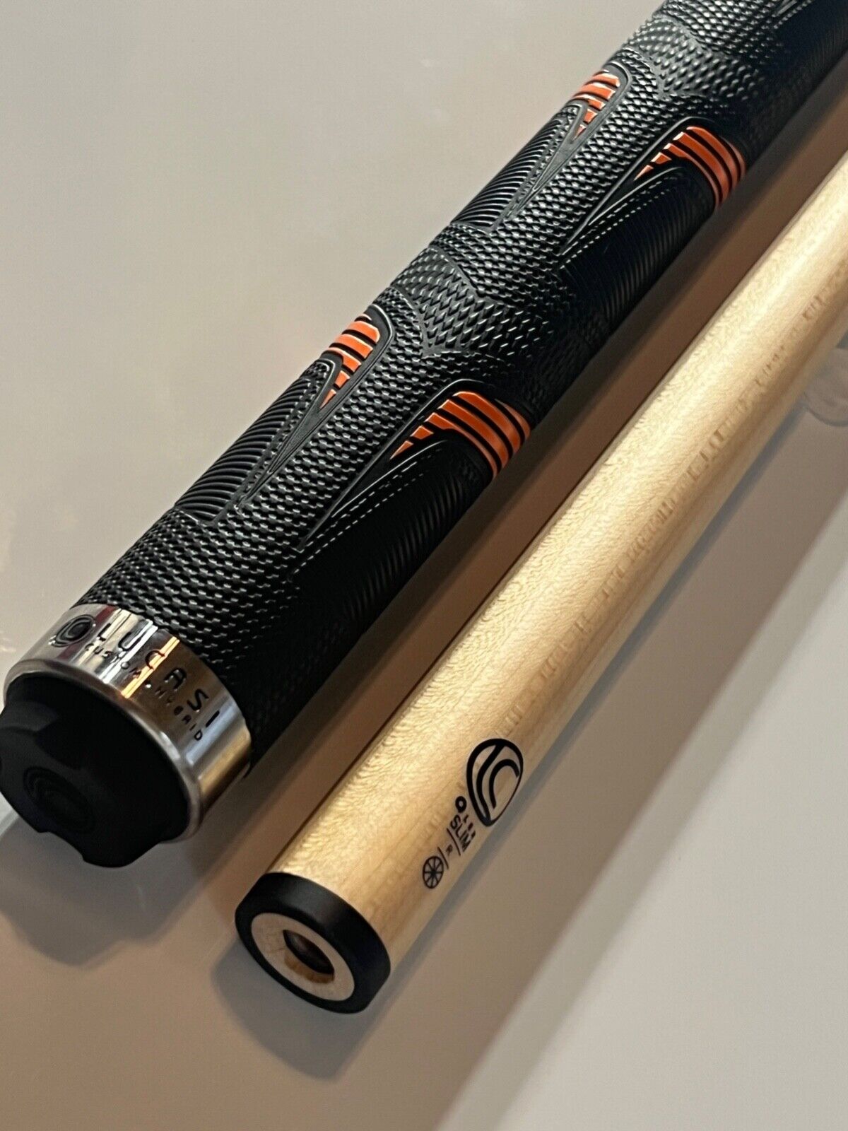 LUCASI LHRV25 HYBRID CUE 11.75 MM SHAFT WITH  KAMUI TIP BRAND NEW FREE SHIPPING