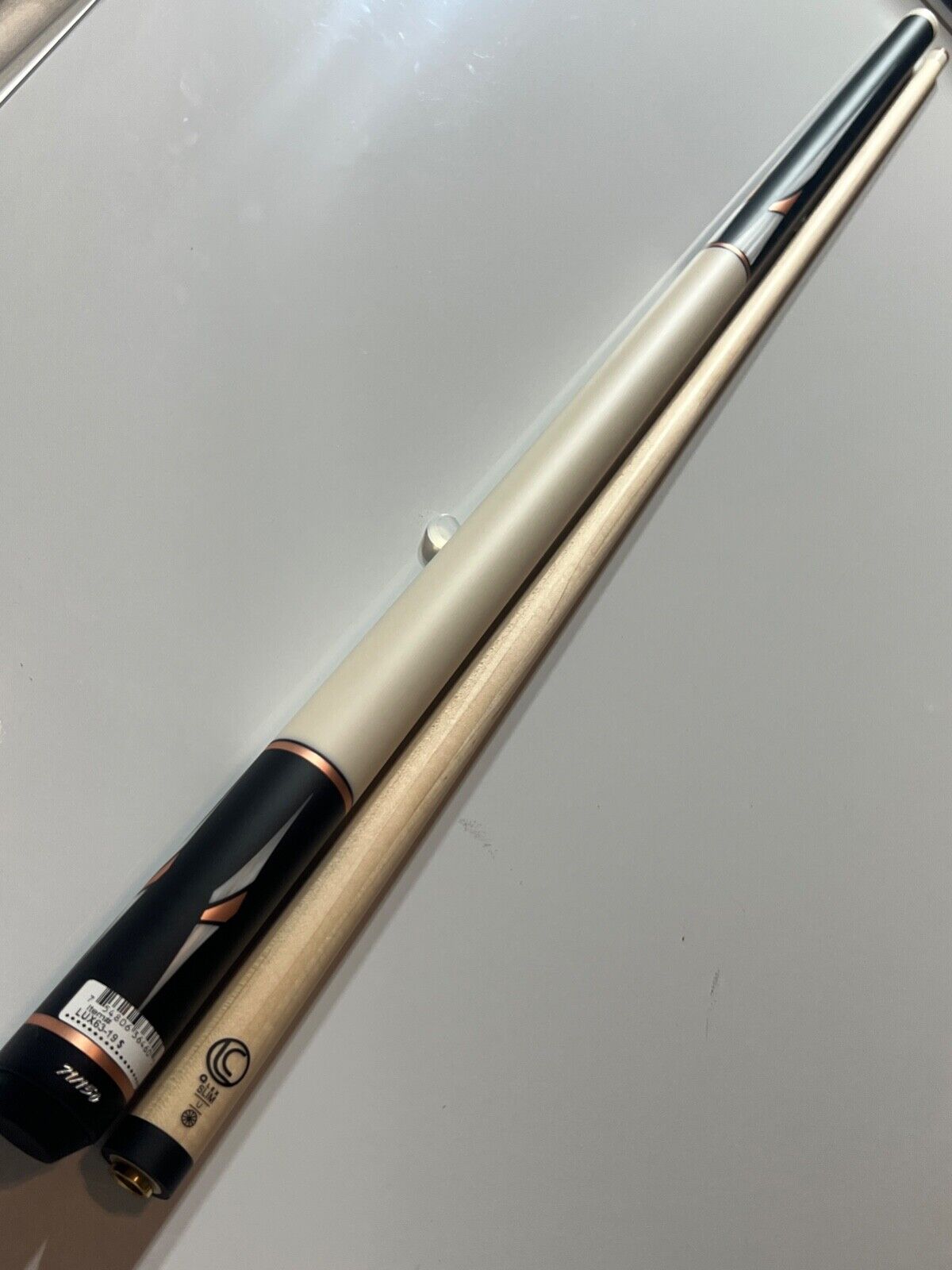 LUCASI LUX 63 CUSTOM CUE 11.75 MM UNILOC LTD ONLY 150 MADE NEW FREE SHIPPING