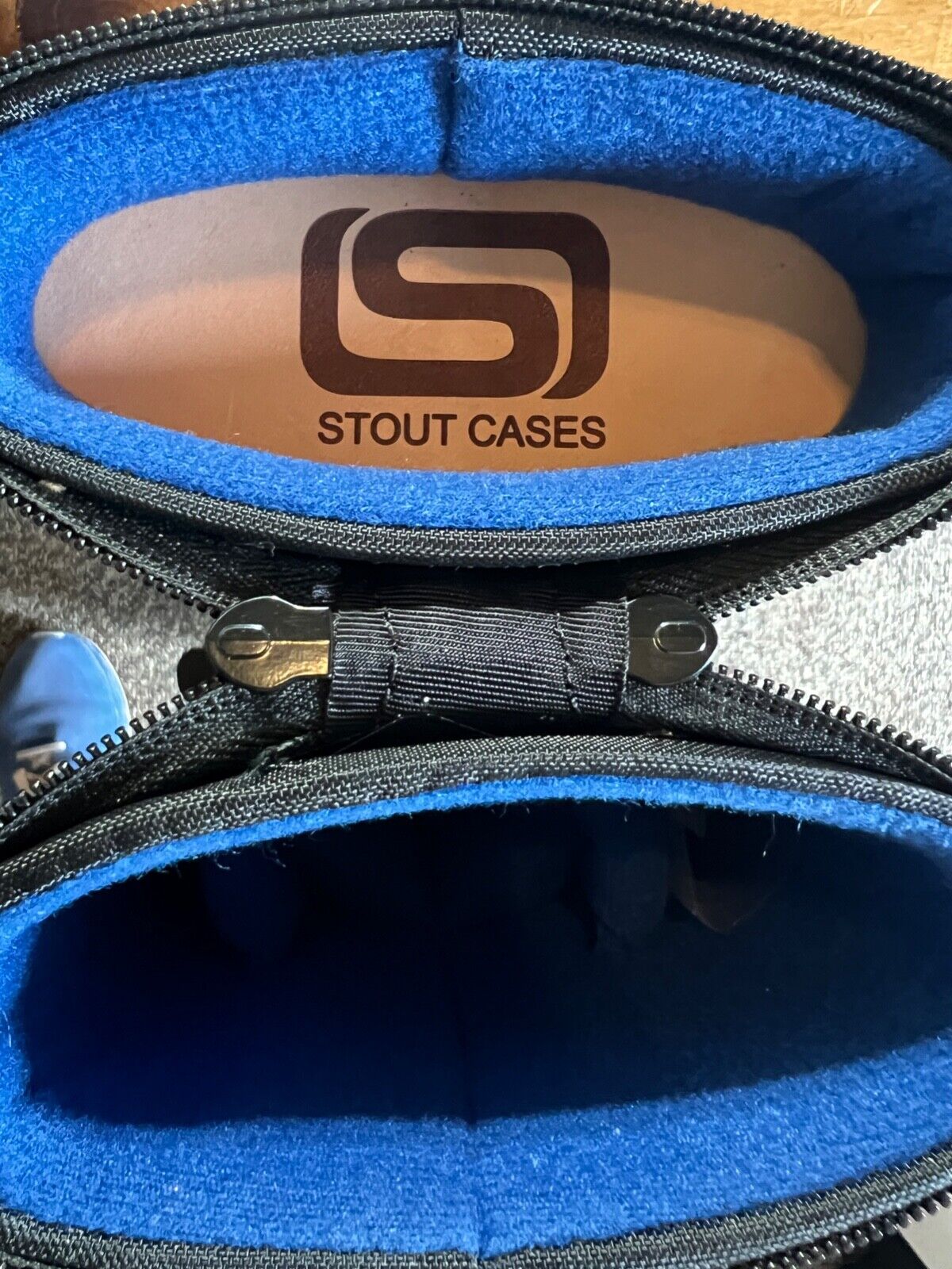 STOUT 3 BUTT 4 SHAFT POOL CUE CASE HIGH END  BLACK BRAND NEW FREE SHIPPING