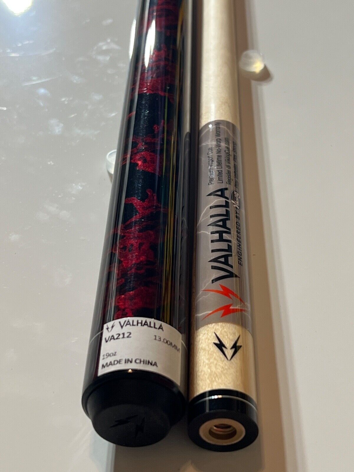 VALHALLA POOL CUE  VA212 BY VIKING BRAND NEW FREE SHIPPING FREE CASE BEST VALUE