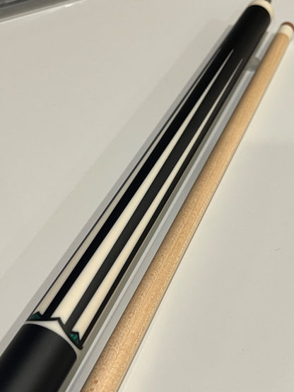 LUCASI LUX 67 LIMITED ED CUE UNILOC 12.5MM LTD ONLY 100 MADE NEW FREE SHIPPING