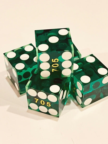 CASINO DICE 19MM BRAND NEW SEET OF 5 DICE GREEN COLOR GLOSSY FINISH SHIPS FREE