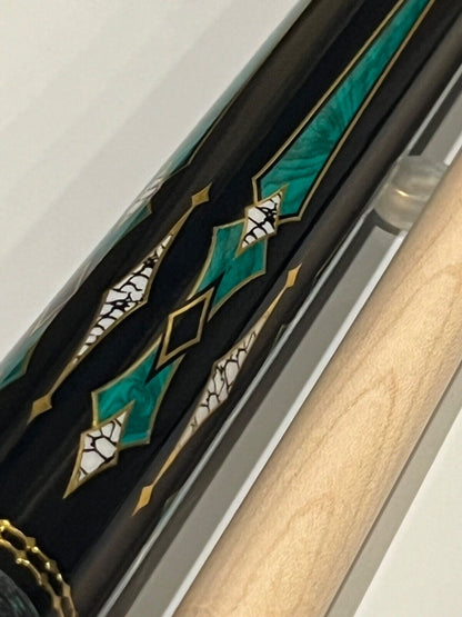 VALHALLA POOL CUE  VA872 BY VIKING BRAND NEW FREE SHIPPING FREE CASE BEST VALUE