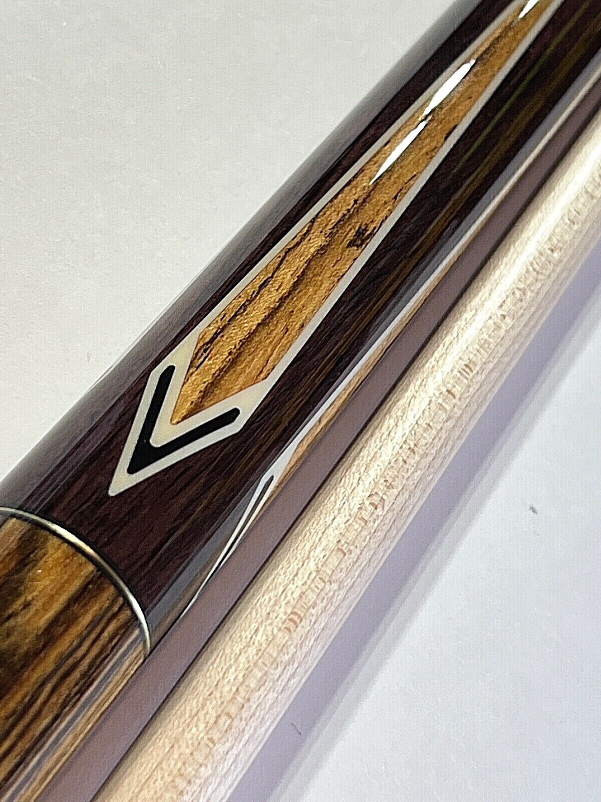 MCDERMOTT G520 EXOTIC WOOD CUE 12.25 MM TIP NEW FREE SHIPPING FREE CASE